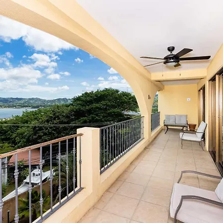 Villa Newly Remodeled Unit In Flamingo With Sweeping Ocean Views From Big Terrace
