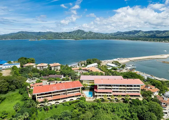 Newly Remodeled Unit In Flamingo With Sweeping Ocean Views From Big Terrace Сasa de vacaciones Playa Flamingo