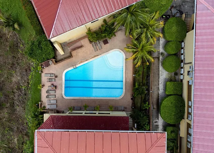 Newly Remodeled Unit In Flamingo With Sweeping Ocean Views From Big Terrace Сasa de vacaciones Playa Flamingo