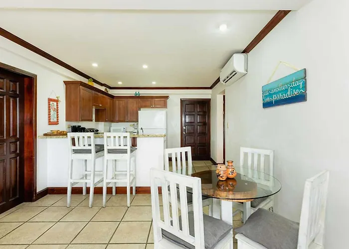 Newly Remodeled Unit In Flamingo With Sweeping Ocean Views From Big Terrace Сasa de vacaciones *