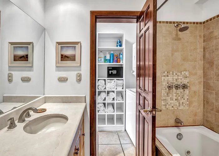 Newly Remodeled Unit In Flamingo With Sweeping Ocean Views From Big Terrace Playa Flamingo
